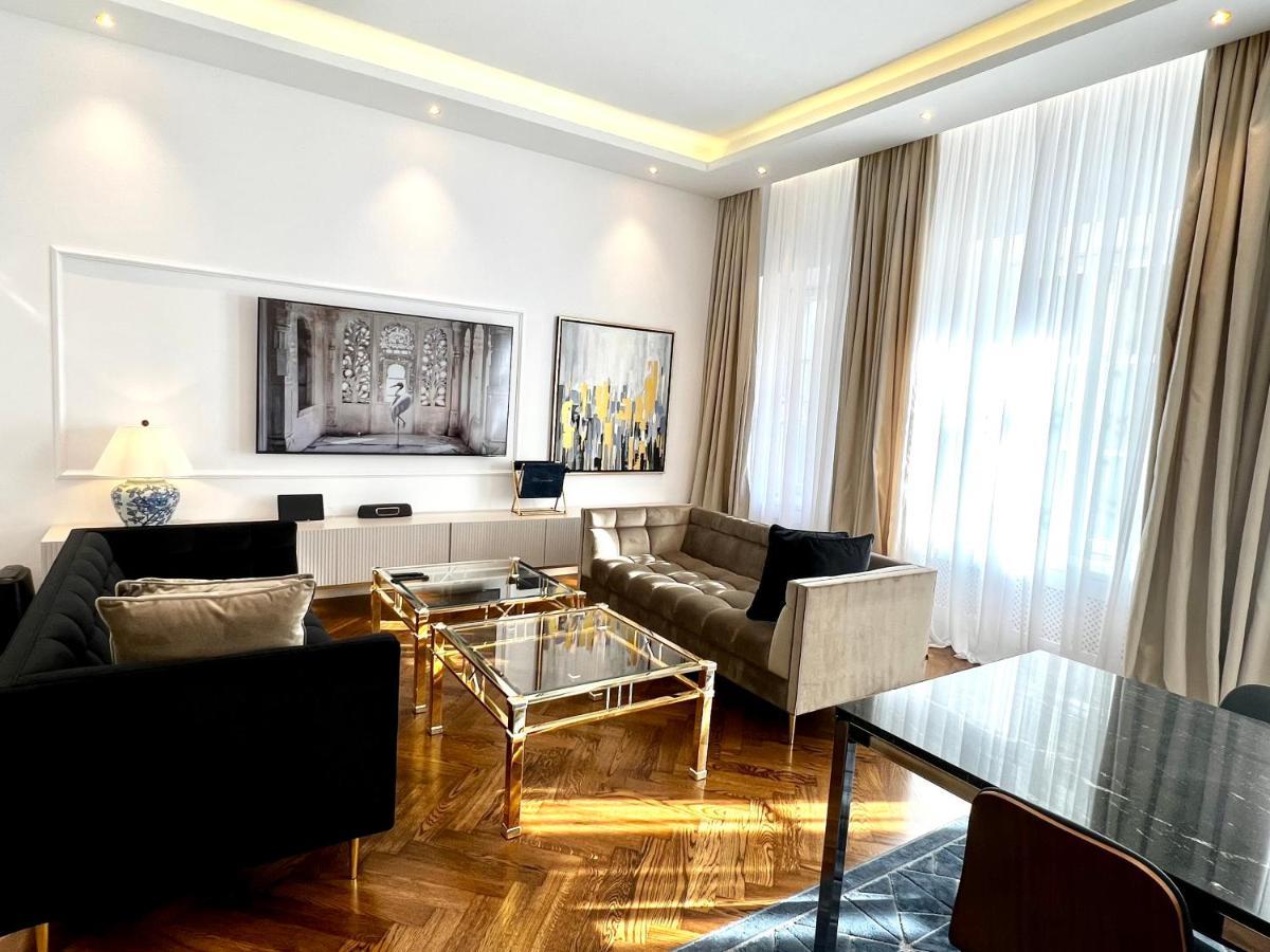 Luxury Apartments Mondrian Market Square III Varşova Dış mekan fotoğraf