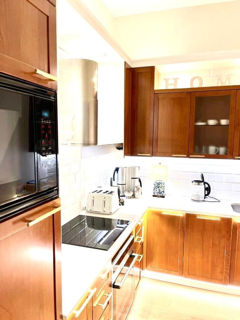 Luxury Apartments Mondrian Market Square III Varşova Oda fotoğraf