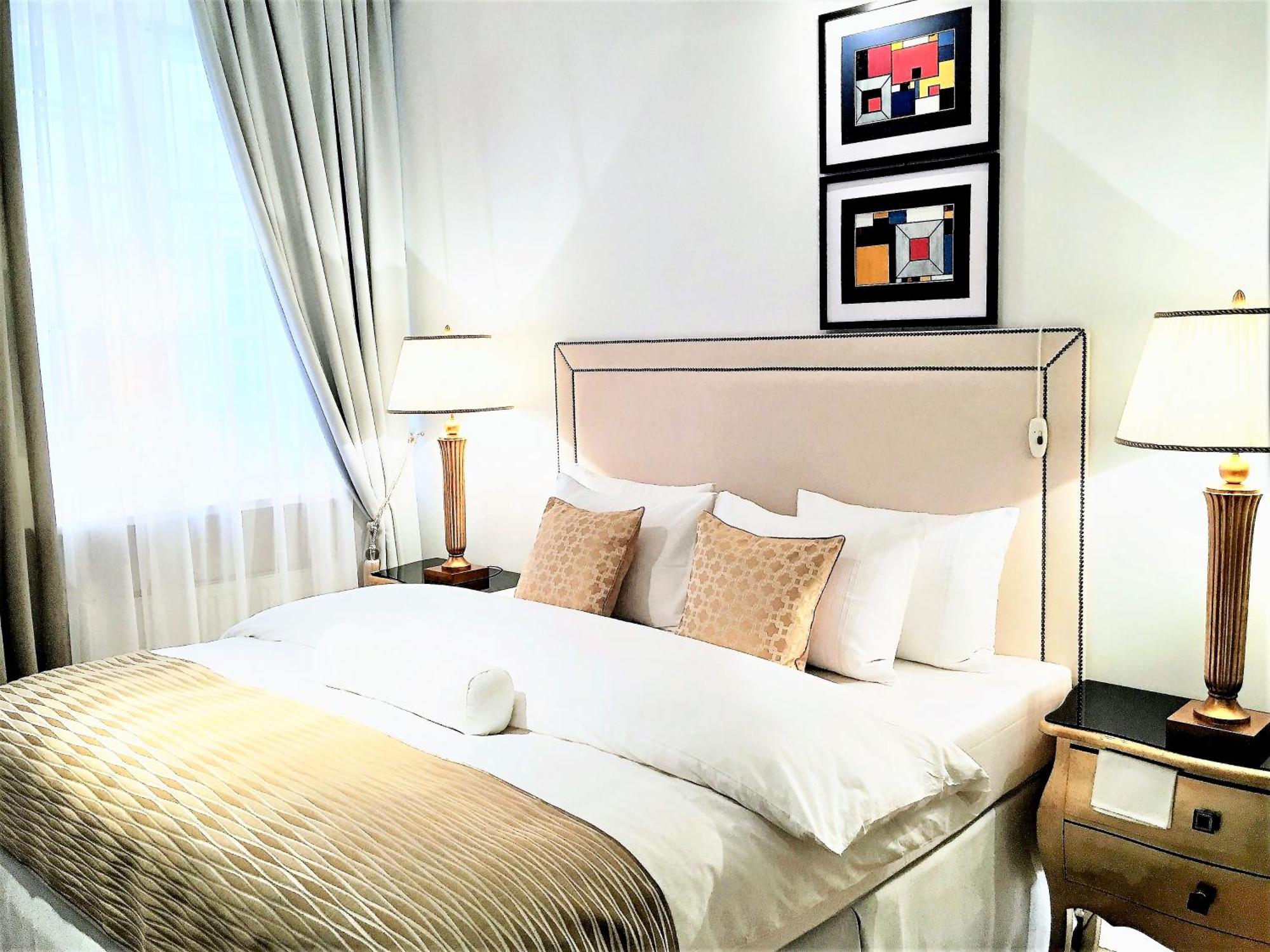 Luxury Apartments Mondrian Market Square III Varşova Oda fotoğraf