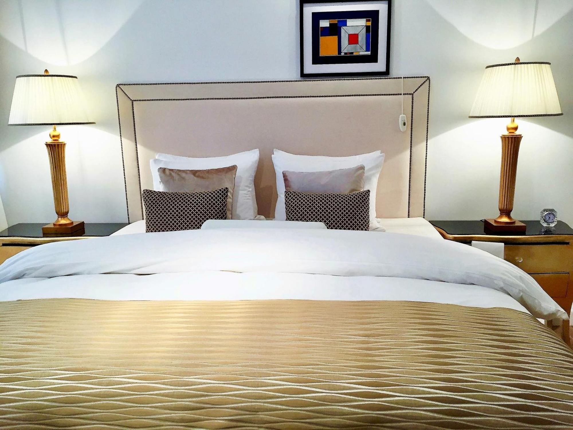 Luxury Apartments Mondrian Market Square III Varşova Oda fotoğraf