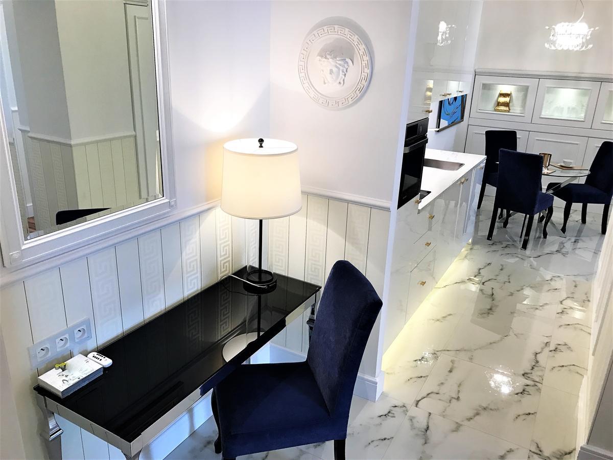 Luxury Apartments Mondrian Market Square III Varşova Dış mekan fotoğraf