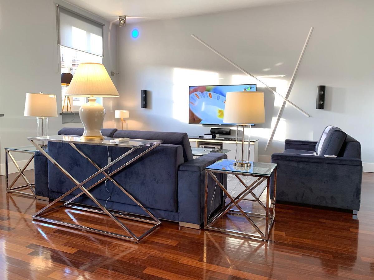 Luxury Apartments Mondrian Market Square III Varşova Dış mekan fotoğraf